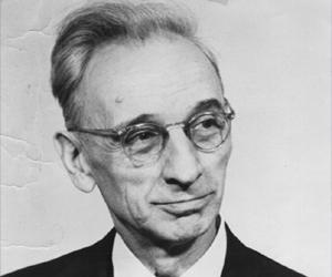 A. J. Muste Birthday, Height and zodiac sign A. J. Muste Birthday, Height and zodiac sign