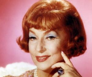 Agnes Moorehead Birthday, Height and zodiac sign