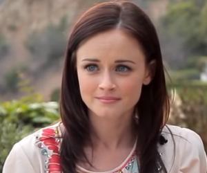 Alexis Bledel Birthday, Height and zodiac sign