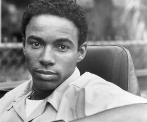 Allen Payne Birthday, Height and zodiac sign
