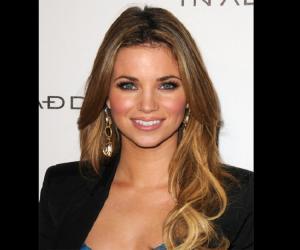Amber Lancaster Birthday, Height and zodiac sign