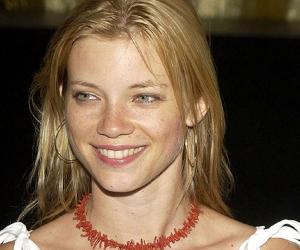 Amy Smart Birthday, Height and zodiac sign Amy Smart Birthday, Height and zodiac sign