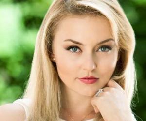 Angelique Boyer Birthday, Height and zodiac sign