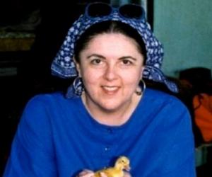 Ann Dunham Birthday, Height and zodiac sign Ann Dunham Birthday, Height and zodiac sign