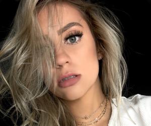Ashly Schwan Birthday, Height and zodiac sign Ashly Schwan Birthday, Height and zodiac sign