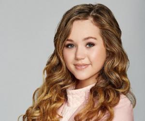 Brec Bassinger Birthday, Height and zodiac sign