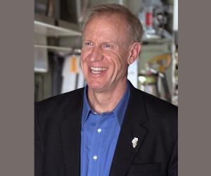 Bruce Rauner Birthday, Height and zodiac sign Bruce Rauner Birthday, Height and zodiac sign