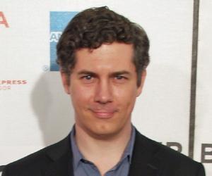 Chris Parnell Birthday, Height and zodiac sign