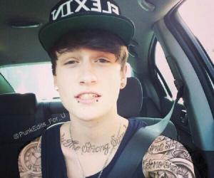 Crawford Collins Birthday, Height and zodiac sign