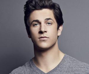 David Henrie Birthday, Height and zodiac sign
