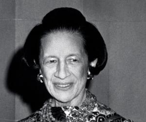 Diana Vreeland Birthday, Height and zodiac sign Diana Vreeland Birthday, Height and zodiac sign