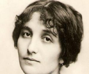 Dora Gabe Birthday, Height and zodiac sign Dora Gabe Birthday, Height and zodiac sign