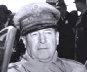 Douglas MacArthur Birthday, Height and zodiac sign Douglas MacArthur Birthday, Height and zodiac sign