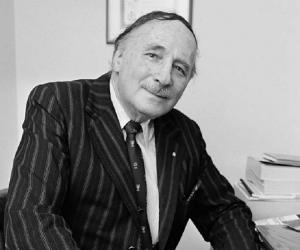 Edward Dunlop Birthday, Height and zodiac sign Edward Dunlop Birthday, Height and zodiac sign