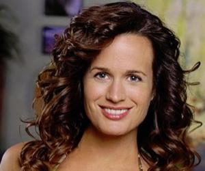 Elizabeth Reaser Birthday, Height and zodiac sign