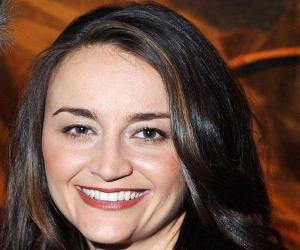 Emily Stofle Birthday, Height and zodiac sign Emily Stofle Birthday, Height and zodiac sign