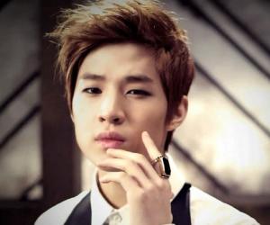 Henry Lau Birthday, Height and zodiac sign