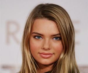 Indiana Evans Birthday, Height and zodiac sign