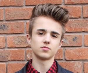 Jake Mitchell Birthday, Height and zodiac sign Jake Mitchell Birthday, Height and zodiac sign