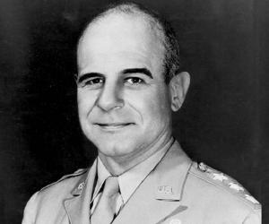 Jimmy Doolittle Birthday, Height and zodiac sign