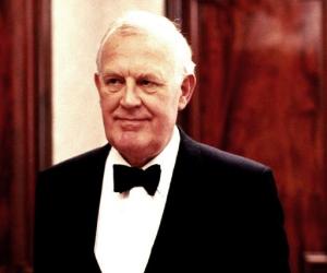 Joss Ackland Birthday, Height and zodiac sign