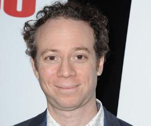 Kevin Sussman Birthday, Height and zodiac sign