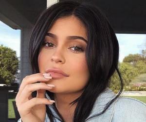 Kylie Jenner Birthday, Height and zodiac sign