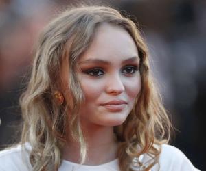 Lily-Rose Depp Birthday, Height and zodiac sign