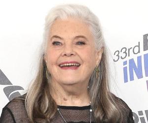 Lois Smith Birthday, Height and zodiac sign