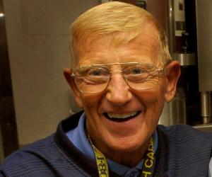 Lou Holtz Birthday, Height and zodiac sign