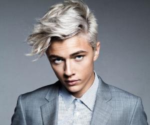 Lucky Blue Smith Birthday, Height and zodiac sign
