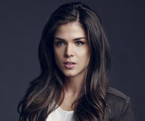 Marie Avgeropoulos Birthday, Height and zodiac sign