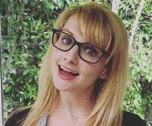 Melissa Rauch Birthday, Height and zodiac sign