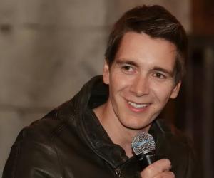 Oliver Phelps Birthday, Height and zodiac sign
