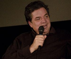 Oliver Platt Birthday, Height and zodiac sign