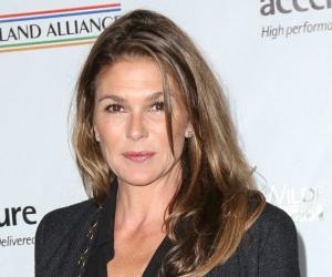 Paige Turco Birthday, Height and zodiac sign