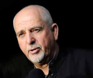 Peter Gabriel Birthday, Height and zodiac sign
