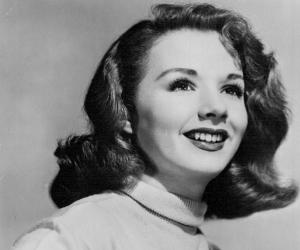 Piper Laurie Birthday, Height and zodiac sign