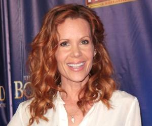Robyn Lively Birthday, Height and zodiac sign