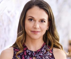 Sutton Foster Birthday, Height and zodiac sign
