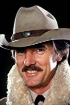 Dennis Weaver Birthday, Height and zodiac sign