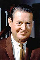 Don DeFore Birthday, Height and zodiac sign