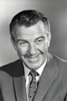 Hugh Beaumont Birthday, Height and zodiac sign