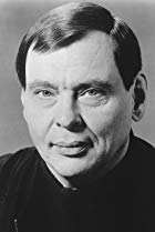 Larry Drake Birthday, Height and zodiac sign