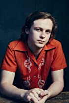 Logan Miller Birthday, Height and zodiac sign