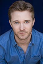 Michael Welch Birthday, Height and zodiac sign