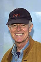 Mike Farrell Birthday, Height and zodiac sign