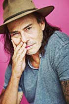 Raoul Max Trujillo Birthday, Height and zodiac sign