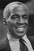 Robert Guillaume Birthday, Height and zodiac sign