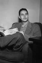 Stanley Donen Birthday, Height and zodiac sign